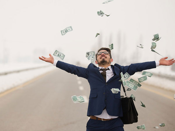 Giữ tiền và chờ: 2019, đừng vội mua nhà, không nóng ruột tậu ô tô