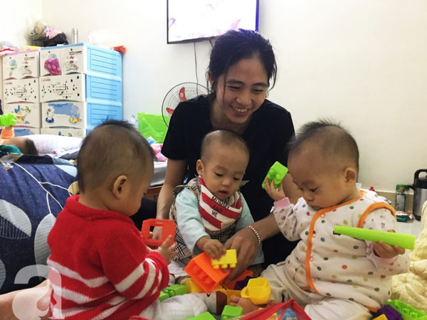 Mẹ trẻ đánh cược mạng sống sinh tứ thai đón mùa xuân đầu tiên bên các con: 'Tết của em dựa hết vào chồng'