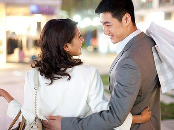Dịch vụ cho thuê người yêu về ăn Tết và những câu chuyện 'dở khóc dở cười'