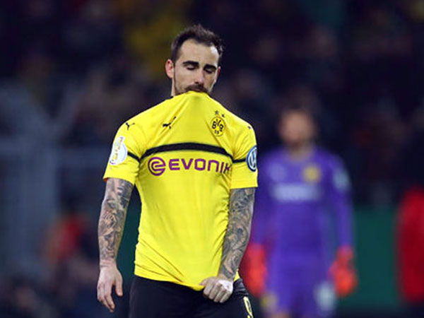 Dortmund bị loại khỏi Cup Quốc gia Đức