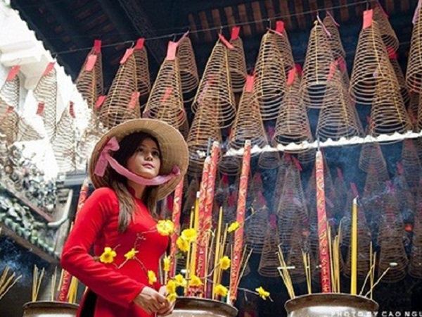 Tất tật văn khấn Mẫu tại đình, đền dịp năm mới 2019 chuẩn phong tục