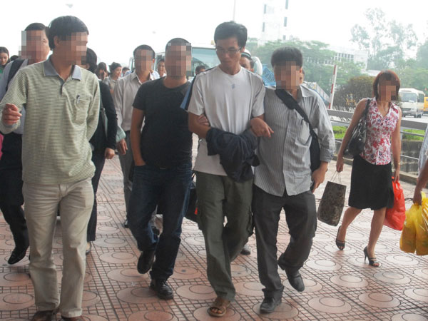 Lính hình sự và những cuộc di lý thót tim