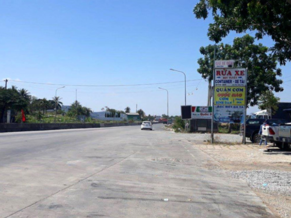 Nhóm thanh niên chặn ôtô, tấn công một gia đình sáng mùng 5 Tết