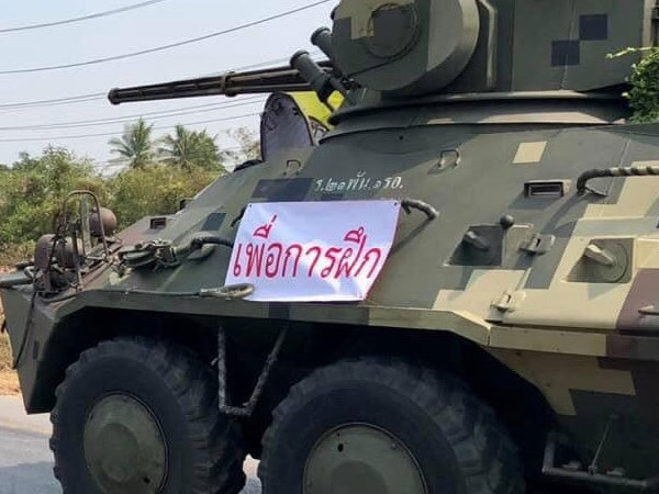 Rộ tin đồn đảo chính ở Thái Lan, cảnh sát trong tình trạng báo động