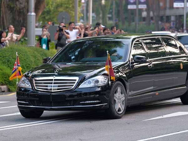 Ông Kim Jong Un vừa tậu Mercedes-Maybach S600 limo chống đạn mới nhất