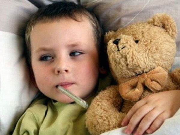 3 bệnh dễ mắc trong thời tiết mưa phùn, nồm ẩm người dân cần chú ý