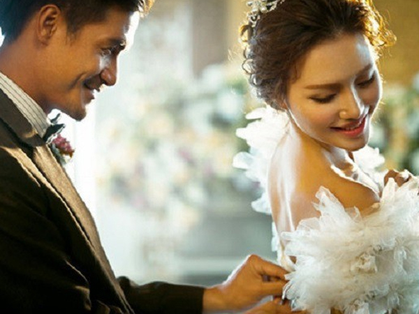 Chị dâu lấy chồng mới, bố mẹ tôi cho chị hẳn một căn nhà và khóc thương còn hơn cả con gái lên xe hoa