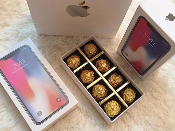 iPhone X socola hút hàng trước ngày lễ Tình nhân