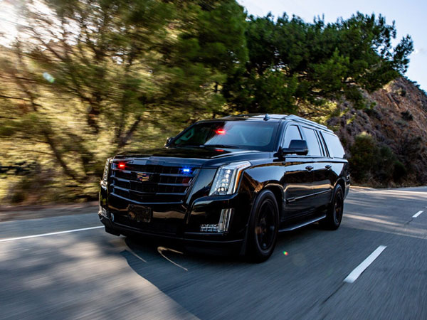 'Pháo đài' Cadillac Escalade gắn súng âm thanh, chống đạn xuyên giáp