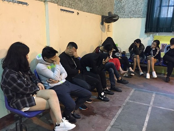 Phát hiện 12 nam nữ dương tính với ma túy trong nhà nghỉ