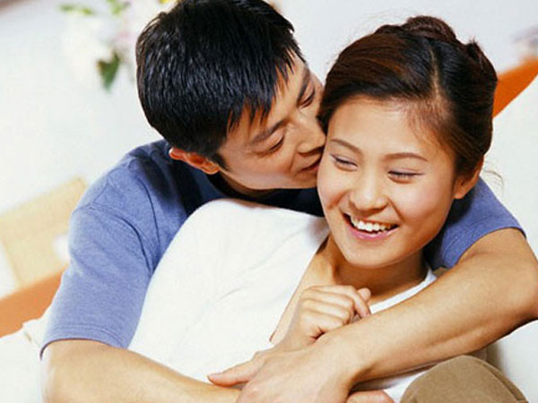 Phát hiện bí mật kinh người khi bất ngờ xông nhà bạn gái đầu xuân