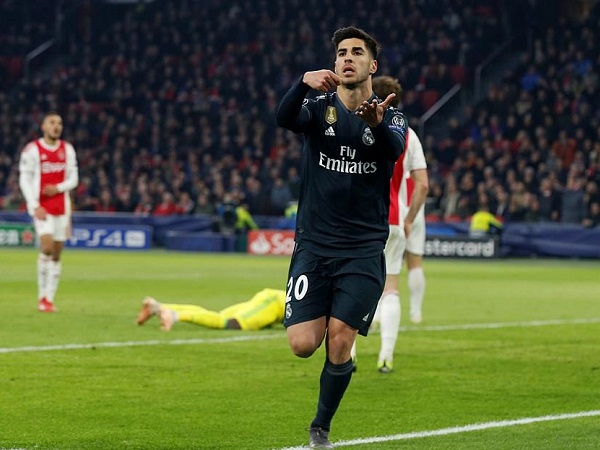 Ajax 1-2 Real Madrid: VAR lên tiếng, Real Madrid rộng cửa vào tứ kết