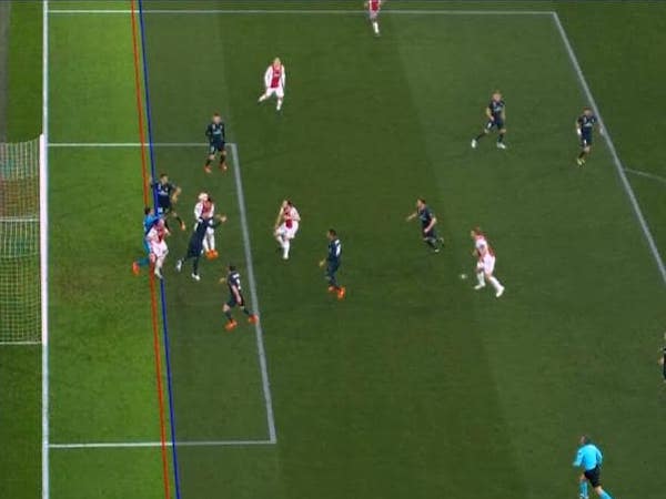 Cộng đồng mạng 'dậy sóng' khi VAR cứu Real thoát thua trước Ajax