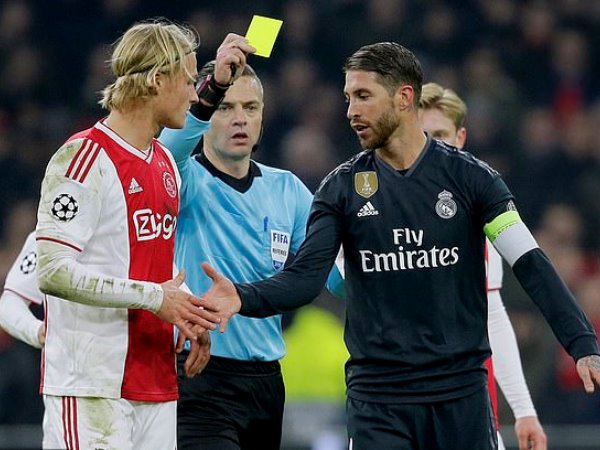 Ramos đối diện án phạt bổ sung với nghi án tẩy thẻ