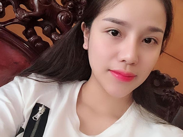 Bạn gái Tư Dũng lộ ảnh thời 'chưa dậy thì' khác hẳn nhan sắc xinh đẹp hiện tại