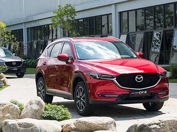 Đồng loạt giảm giá 3 mẫu xe bán chạy của Mazda