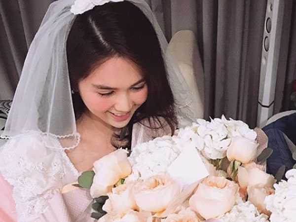 Ngọc Trinh được bạn trai tặng 3 cây vàng ngày Valentine