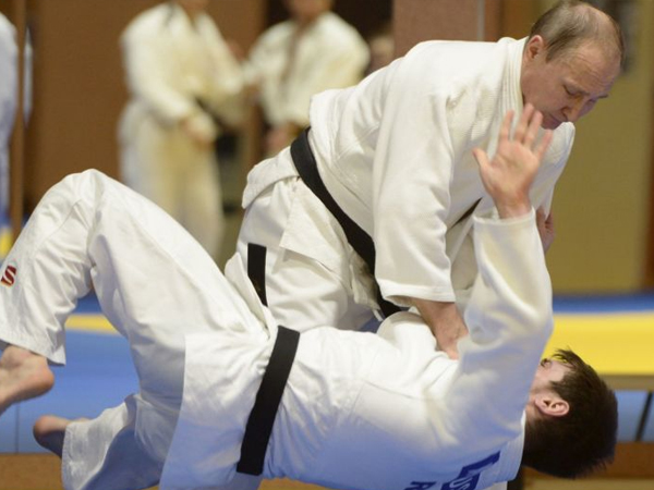 Putin bị thương khi đấu Judo