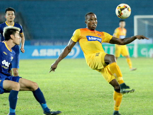 CLB Hải Phòng bị cựu tuyển thủ Jamaica kiện lên FIFA