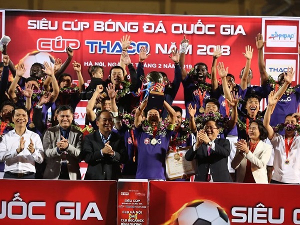 Hà Nội FC 2-0 Becamex Bình Dương: Hoàng Vũ Samson tỏa sáng giúp Hà Nội giành Siêu Cúp Quốc gia 2018