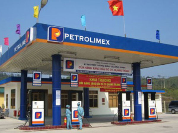 Thu 500 tỷ mỗi ngày, vì sao ông lớn Petrolimex vẫn 'ế' cổ phiếu?