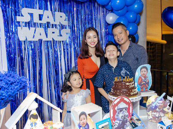 Vợ chồng Jennifer Phạm tổ chức sinh nhật cho Bảo Nam