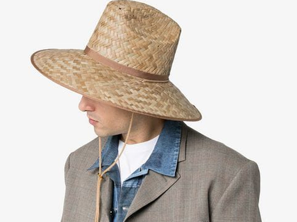 Tin được không: Gucci vừa ra mắt mũ cói giá 9 triệu, trông chẳng khác gì mũ bán đầy ở nước mình