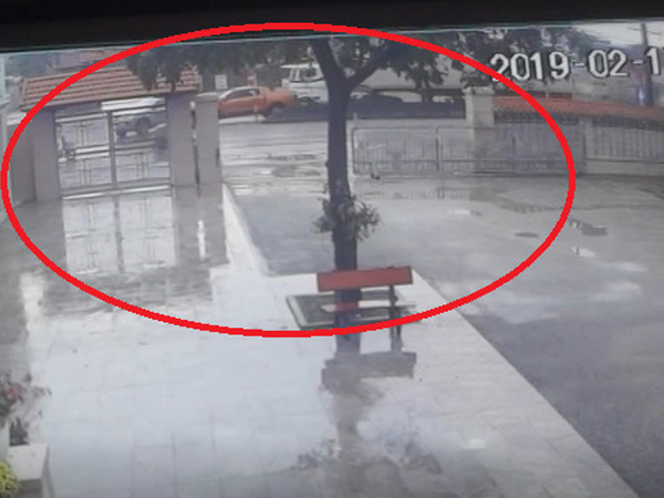 Video: Camera ghi lại vụ xe container đâm liên hoàn ở Thanh Hóa