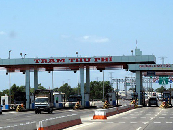 NÓI THẲNG: Tiền dân đóng phí BOT đang chảy về đâu?