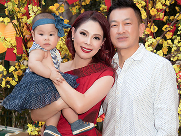 Thanh Thảo: 'Chồng thấy tôi đẹp nhất khi đứng trên sân khấu'