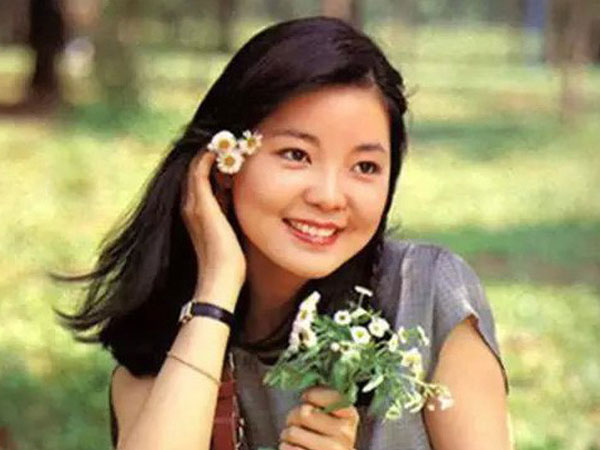 'Ánh trăng nói hộ lòng tôi' - bài ca bất hủ và cái chết của 2 ngôi sao