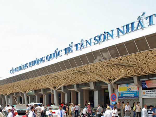 Bị phạt 4 triệu đồng do lăng mạ nhân viên hàng không