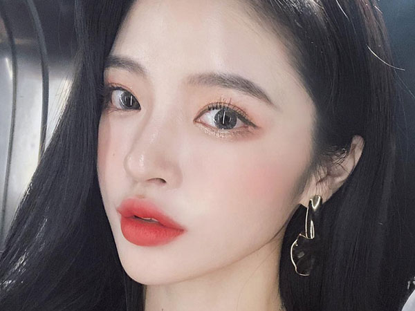 Các hot girl Hàn đánh mắt rất nhẹ nhưng vẫn xinh 'lồng lộn' là nhờ cả vào bí kíp 2 giây này