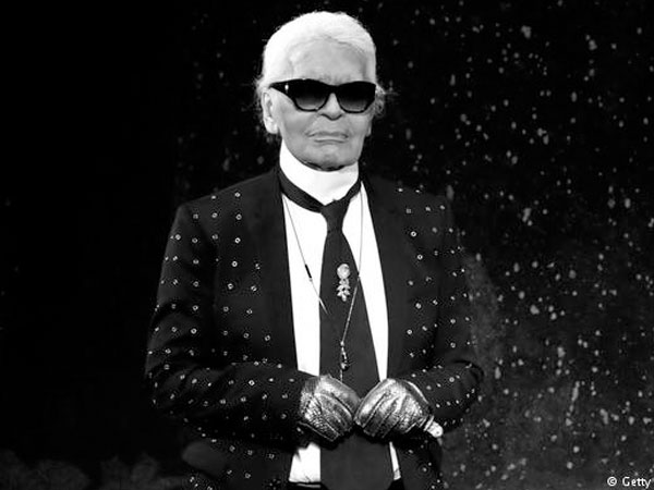 Chấn động: Huyền thoại Karl Lagerfeld - Giám đốc sáng tạo của Chanel vừa qua đời tại Paris