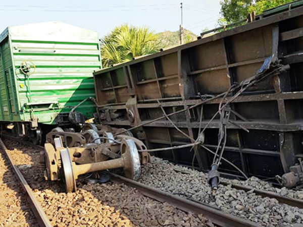 Cục trưởng Đường sắt: Chất lượng toa xe kém dễ gây trật bánh tàu