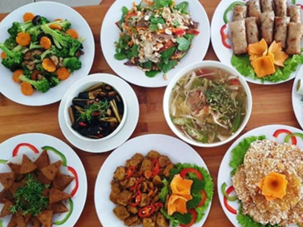 Mâm cỗ chay giá triệu đồng đắt khách ngày Rằm tháng Giêng