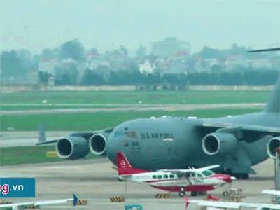 Video: 'Ngựa thồ' C-17 lăn bánh trên đường băng sân bay Nội Bài