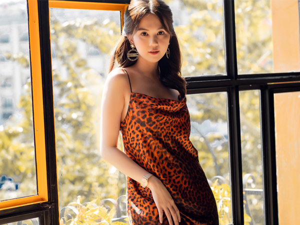 Ngọc Trinh: 'Khi làm được tiền, tôi và người yêu thường chia đôi trả tiền. Tôi thích người đàn ông phải nể mình'