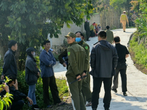 Phát hiện xác người đàn ông trong nhà người tự sát bằng súng