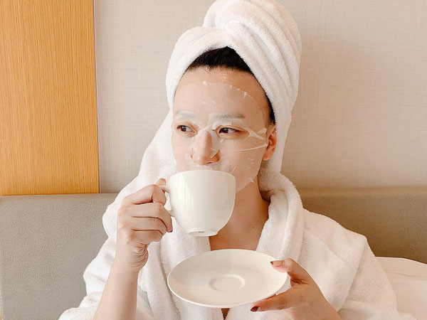 Nghiền mặt nạ giấy đến thế nào thì bạn vẫn phải tránh đắp trong 5 khoảng thời gian nhạy cảm này