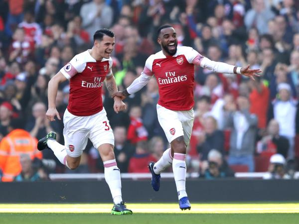 Mkhitaryan và Lacazette lập công, Arsenal chiếm vị trí thứ 4 của M.U