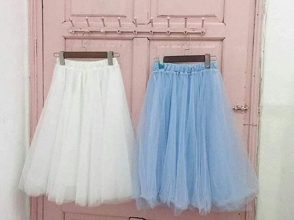 Mua váy bồng bềnh 3 lớp voan giá 130k, cô gái uất ức nhận sản phẩm chẳng khác gì miếng giẻ lau nhà