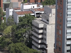 Video: Đánh sập nhà của trùm ma túy khét tiếng Colombia