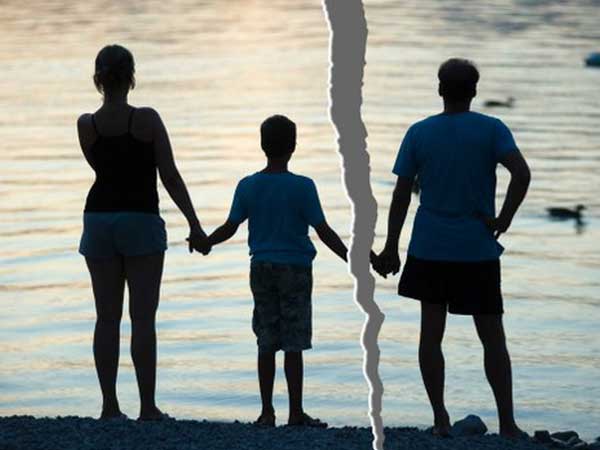 Hôn nhân đổ vỡ do quan hệ của vợ chồng tôi với gia đình hai bên không ổn