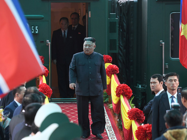 Lý do Chủ tịch Kim Jong-un chọn đi tàu 60 tiếng đến Việt Nam