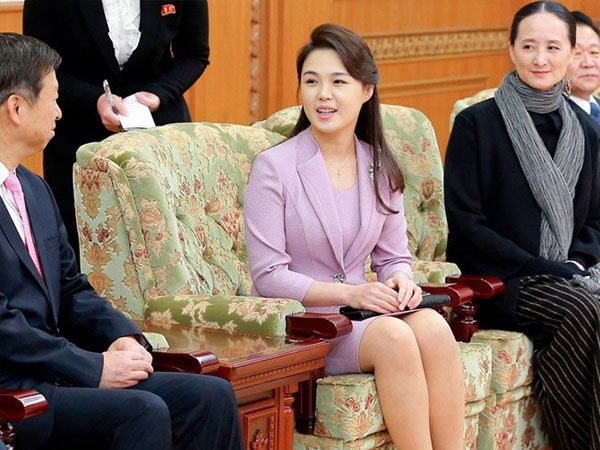Phu nhân nhà lãnh đạo Kim Jong-un: Người phụ nữ học hỏi phong cách Hoàng gia, làm nên cuộc cách mạng thời trang cho phái đẹp Triều Tiên