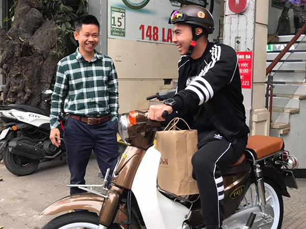 'Tiền nhiều để làm gì?' và đây là câu trả lời cực 'chất' đúng chuẩn style quý tộc của 'hoàng tử' Đức Huy