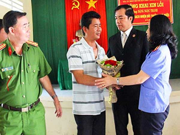 Tòa ở Long An bị buộc bồi thường gần 300 triệu đồng vì xử oan