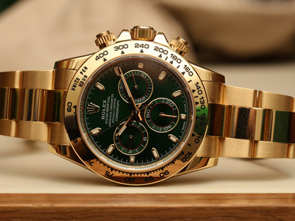 Video: Bí mật giúp đồng hồ Rolex có giá hàng trăm triệu đồng