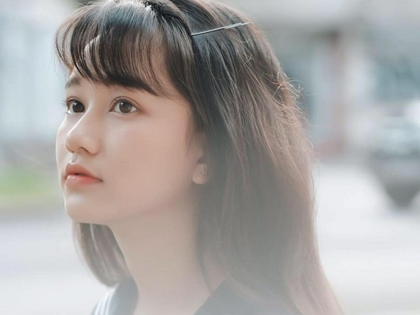 Nữ chính vào vai Hà Lan trong Mắt Biếc bỗng gây sốt toàn MXH